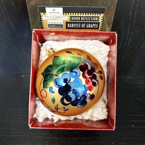 Hallmark Blown Glass Crown Reflections Ornament "Harvest of Grapes" 1999 Vintage